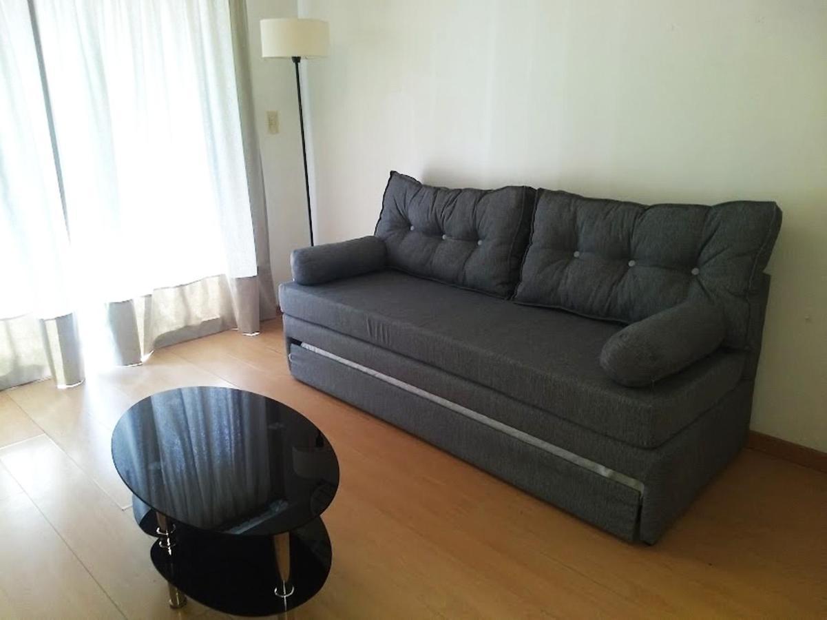 Departamento De Dos Dormitorios En Recoleta 6 Personas Piso 3 Appartement *
